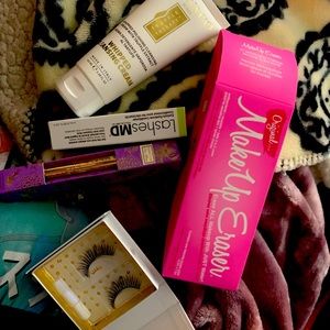 Make Up Lot- Fab Fit Fun